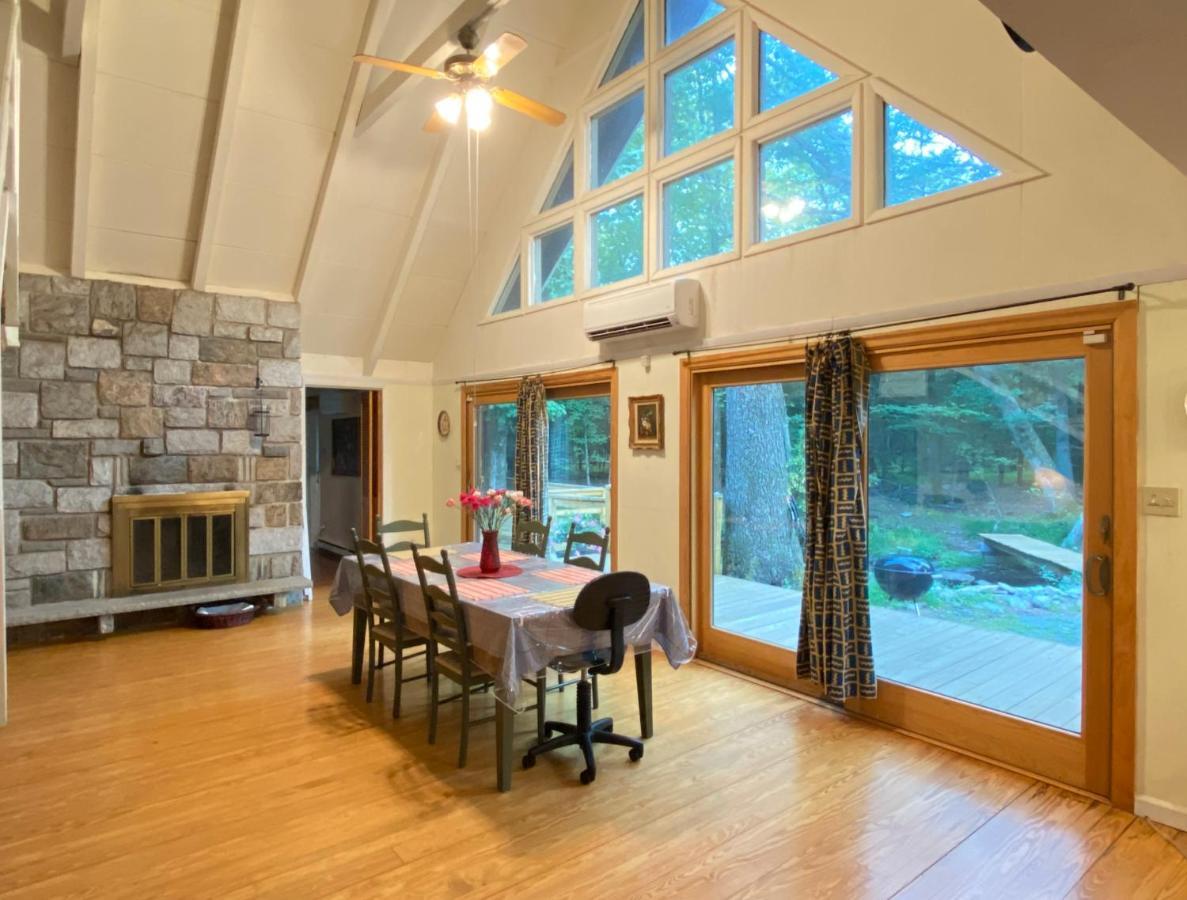 Secluded Chalet On Stream-Mins To Camelback Tannersville Exterior photo