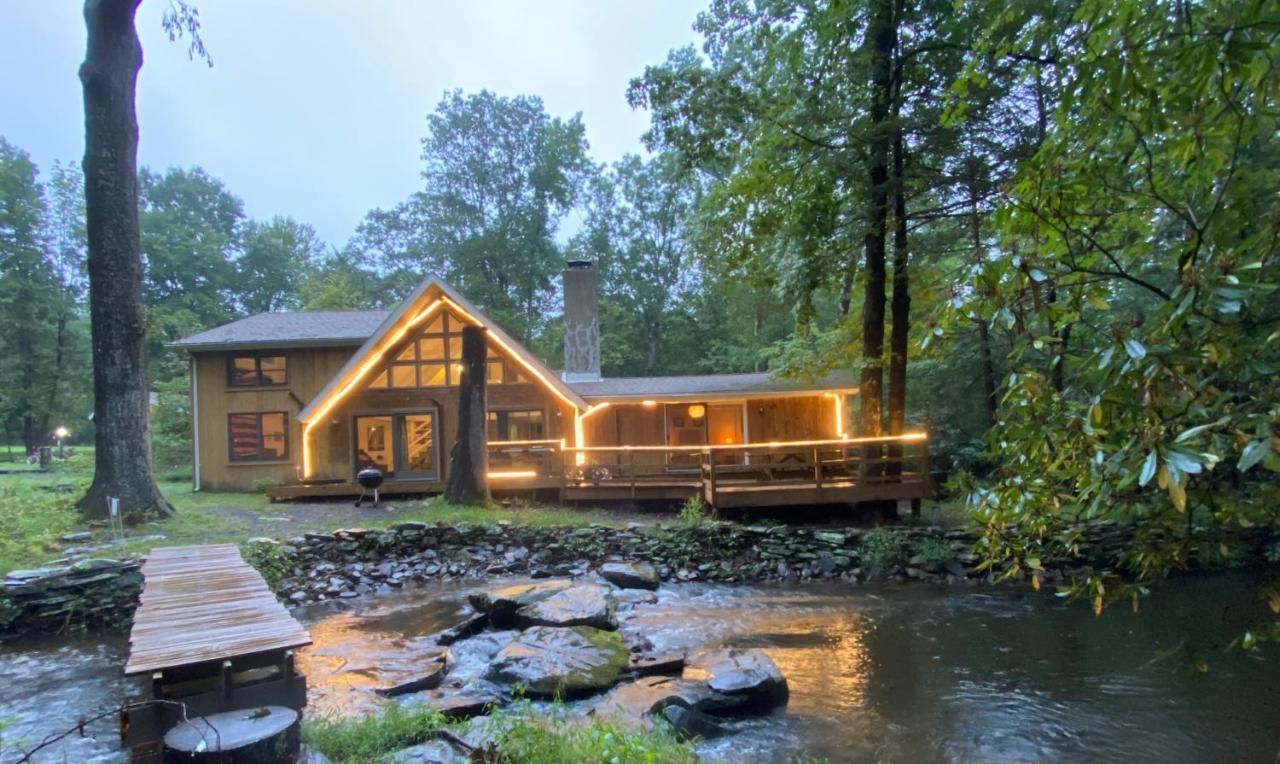 Secluded Chalet On Stream-Mins To Camelback Tannersville Exterior photo